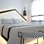 Divelia