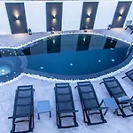 Divelia Bed & Breakfast Perissa (Santorini)