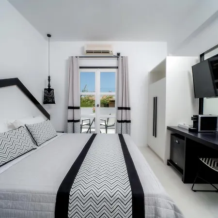 Divelia Bed & Breakfast Perissa (Santorini)