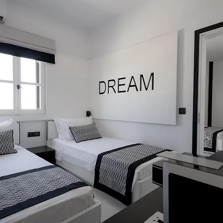 Divelia Bed & Breakfast Perissa (Santorini)