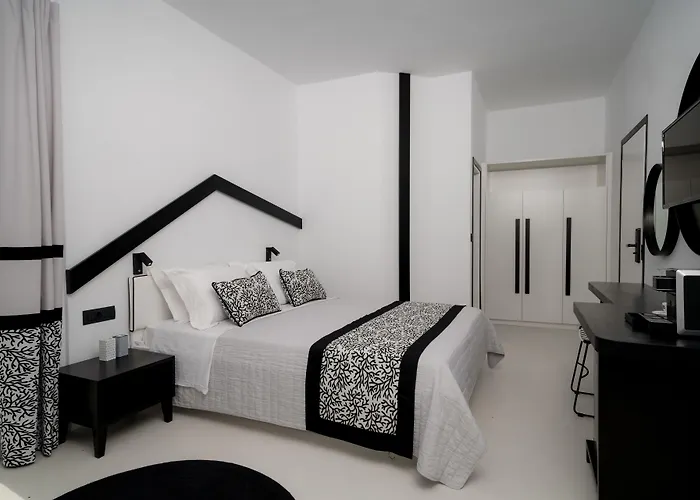 Bed and breakfast Divelia Perissa (Santorini)