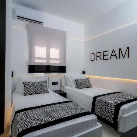 Bed & Breakfast Divelia Perissa (Santorini)