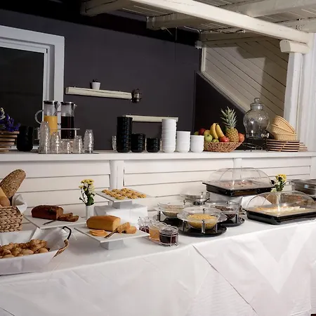 Bed & Breakfast Divelia Perissa (Santorini)