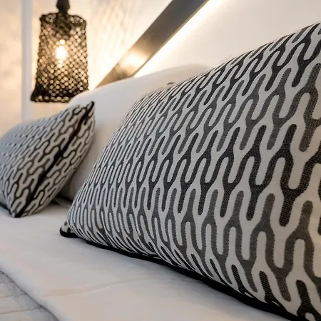 Divelia 4* Perissa (Santorini)