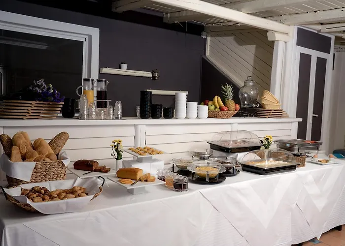 Frühstückspension Divelia Perissa (Santorini)