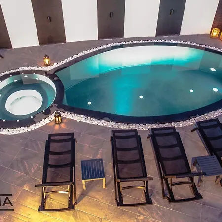 Divelia Perissa (Santorini)