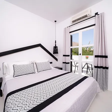 Divelia 4* Perissa (Santorini)