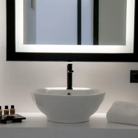 Divelia Perissa (Santorini)