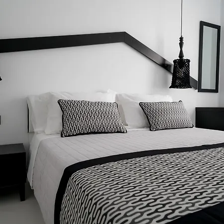 Divelia Oda ve Kahvaltı 4*