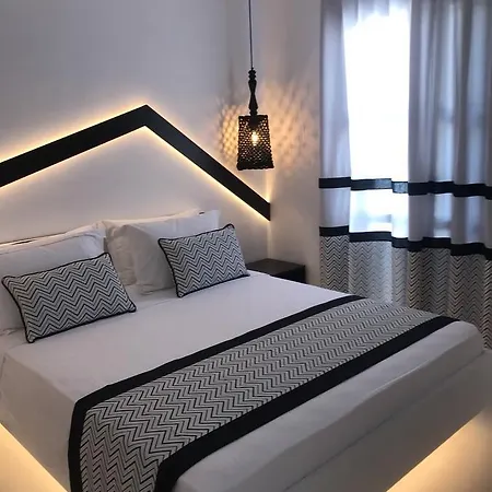 Divelia 4* Perissa (Santorini)
