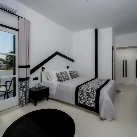 Frühstückspension Divelia Perissa (Santorini)