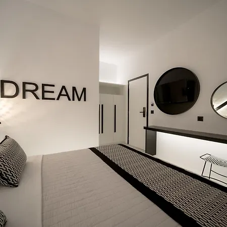 Divelia Frühstückspension Perissa (Santorini)