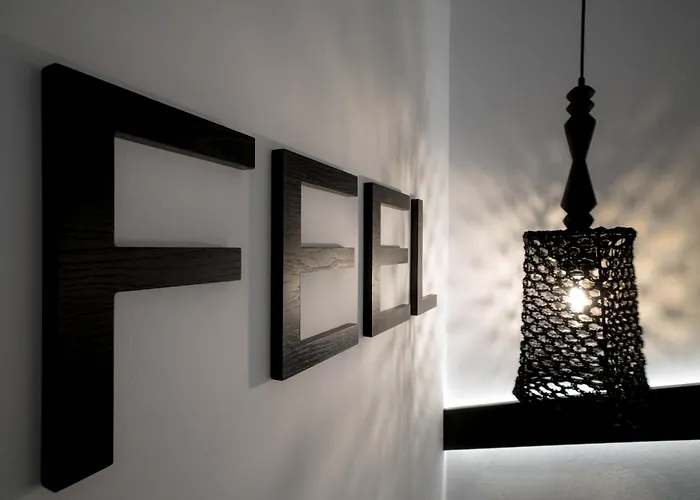 Bed & Breakfast Divelia Perissa (Santorini)