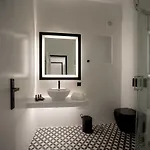 Bed & Breakfast Divelia Perissa (Santorini)