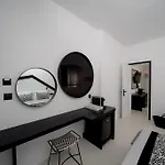 Divelia 4* Perissa (Santorini)