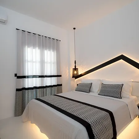 Divelia Bed & Breakfast Perissa (Santorini)