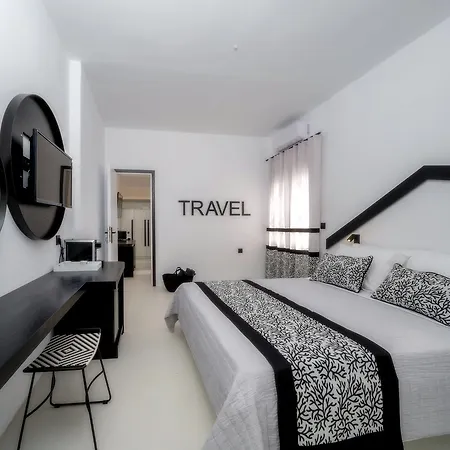 Divelia 4* Perissa (Santorini)