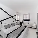 Divelia Panzió Perísza