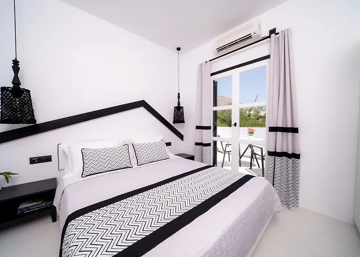 Divelia 4* Perissa (Santorini)